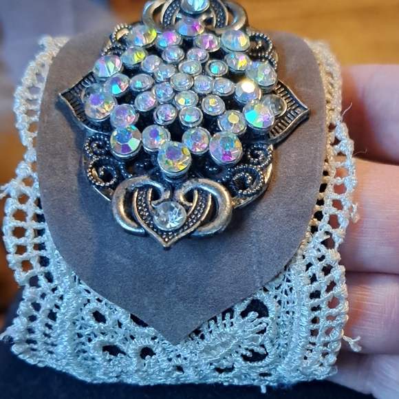 Ladies Boho Leather And Lace Rhinestone Handmade Beautiful Bangle Bracelet - Picture 2 of 5